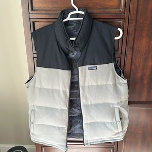 Men’s Patagonia reversible vest